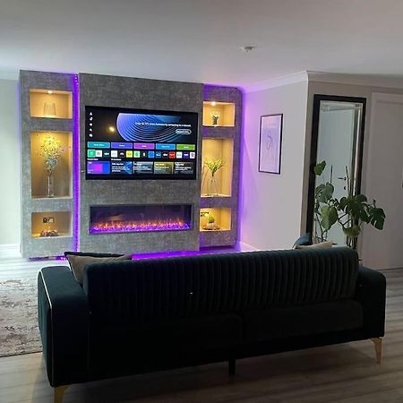 The Exclusive Jacuzzi Apartment Birmingham Extérieur photo