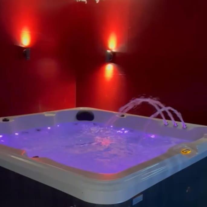 The Exclusive Jacuzzi Apartment Birmingham Extérieur photo