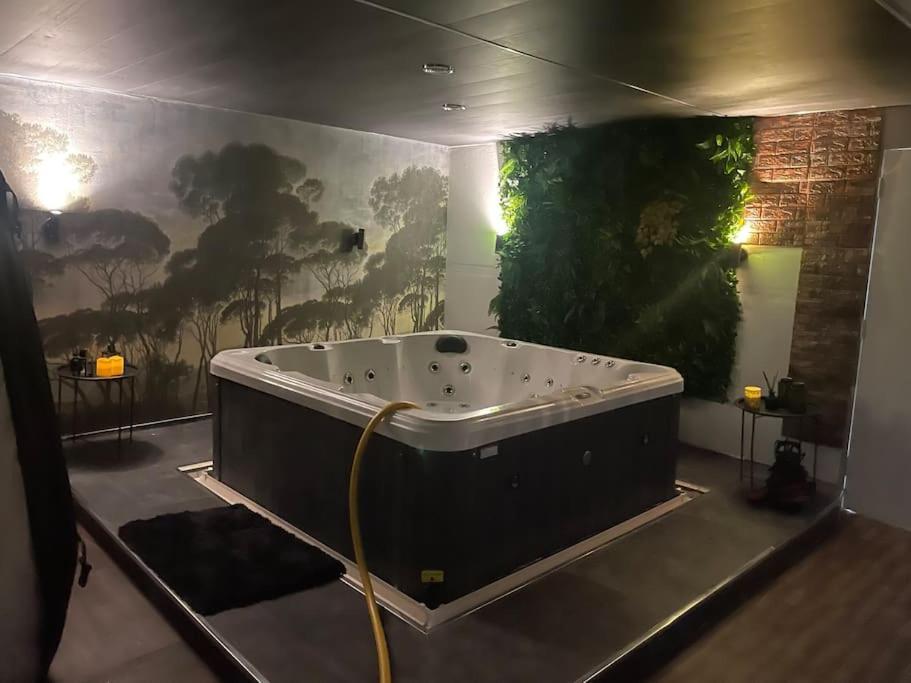 The Exclusive Jacuzzi Apartment Birmingham Extérieur photo